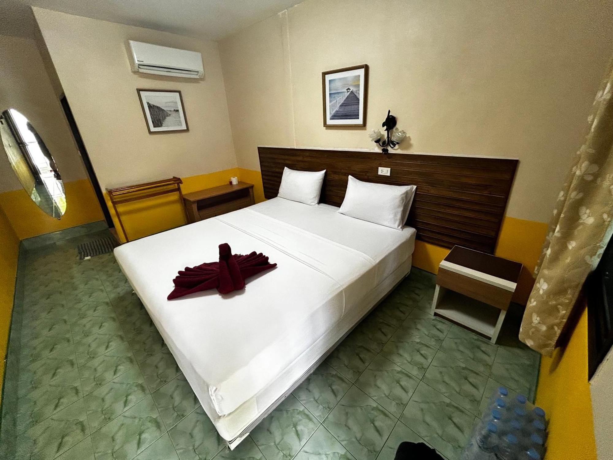 โคโค่ส์ เกสเฮาส์ Hotel เกาะพีพี ภายนอก รูปภาพ